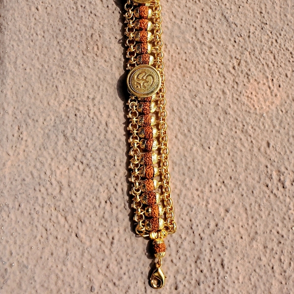 New Om Gold Coin Bodhi Seed Bracelet. - Picture 10 of 10